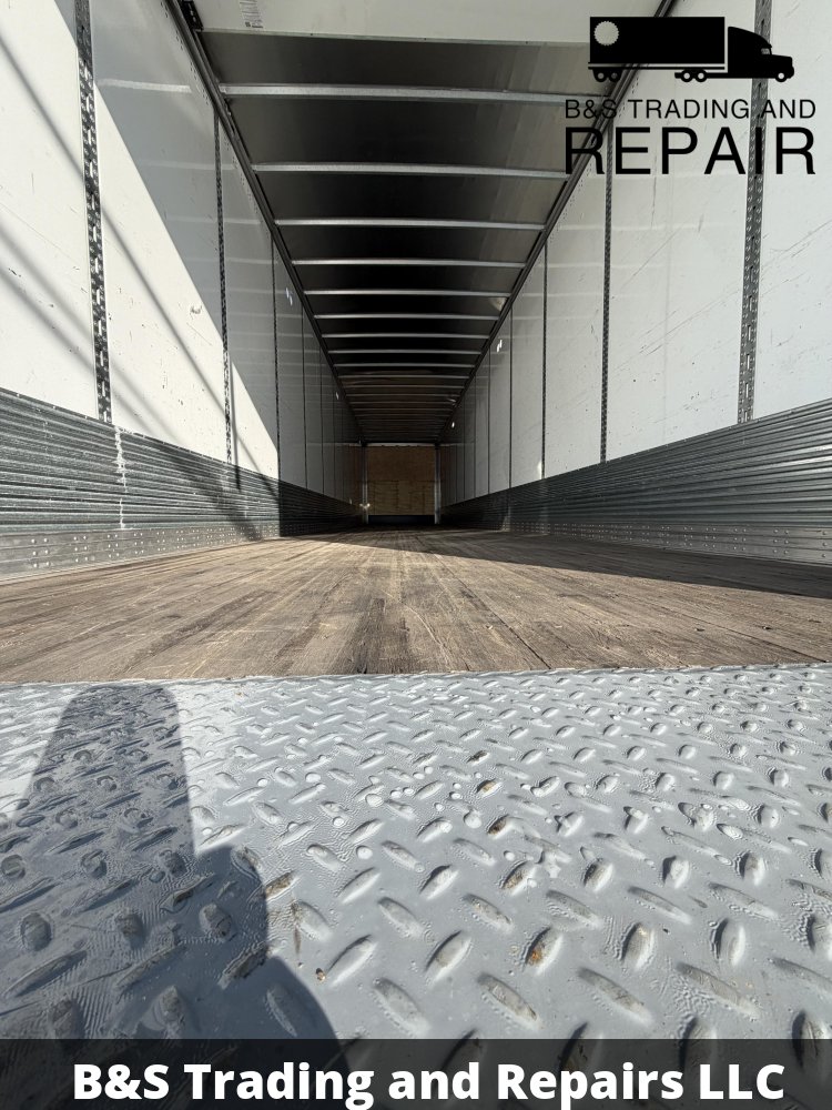 2024 Wabash Roll Up Door