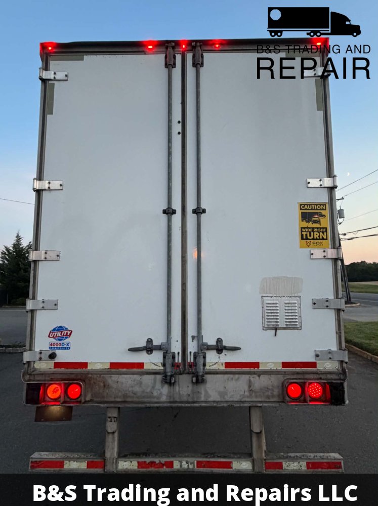 2017 Utility Dry Van -CLEAN TITLE-