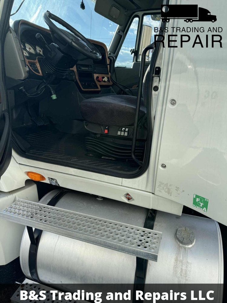 2014 INTERNATIONAL DAY CAB