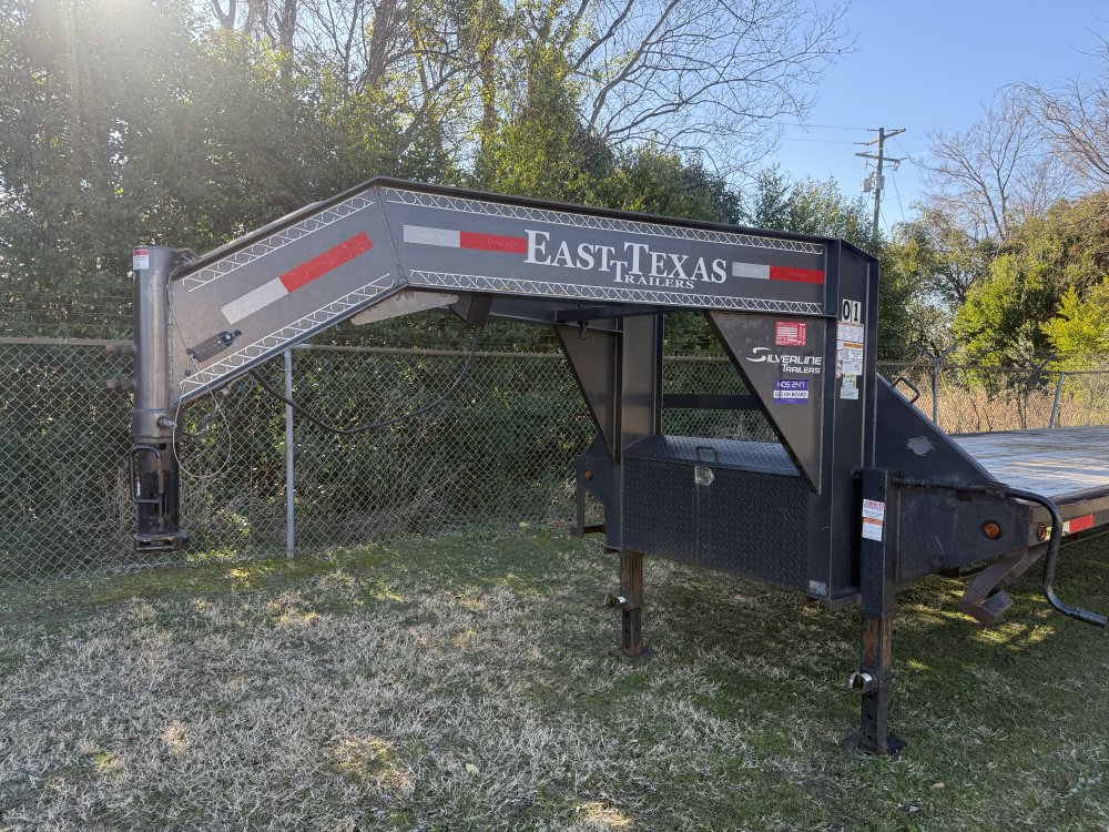 REPO 2023 East Texas Trailers 102 X 40 DECKOVER GOOSENECK Equipment