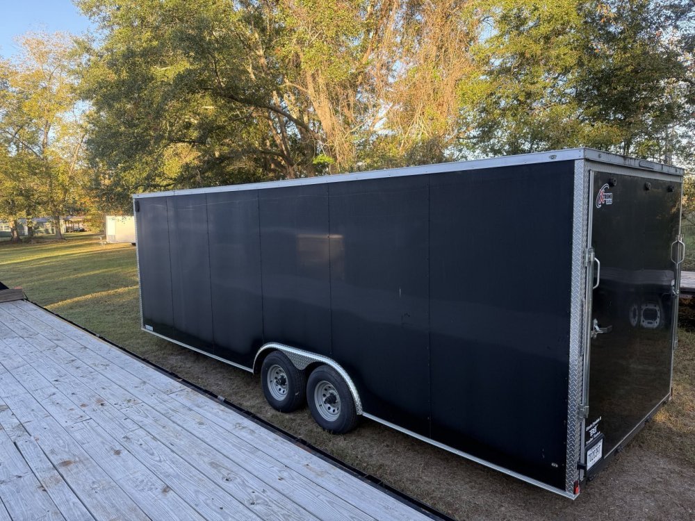 REPO 2025 GIDDY UP / XTREME CARGO 8.5 X 24' Enclosed Cargo