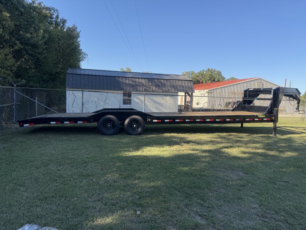 REPO 2024 Load Trail REPO 102X40 REPO GOOSNECK FLATBED Car Hauler