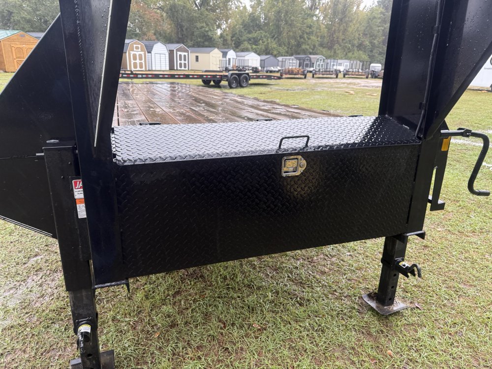 REPO 2025 Trailmaxx GOOSENECK Equipment