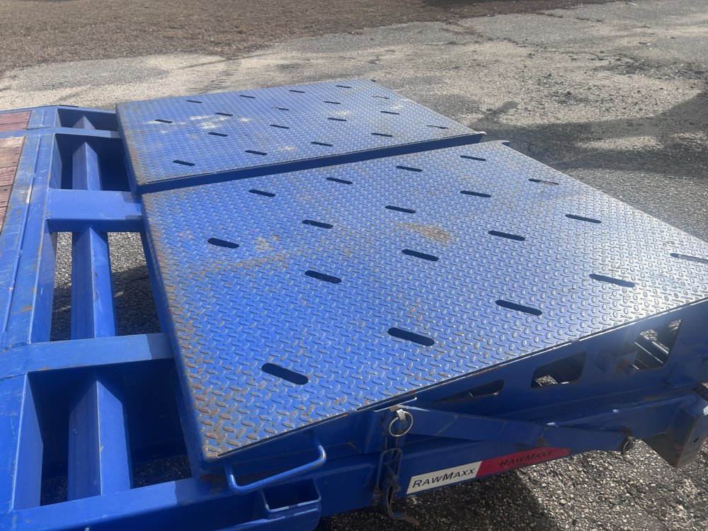 REPO 2024 RawMaxx 102 X 32 GOOSENECK Equipment