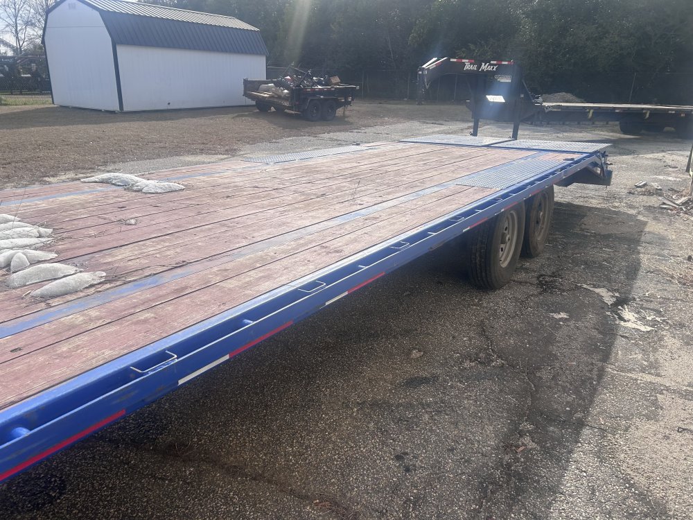 REPO 2024 RawMaxx 102 X 32 GOOSENECK Equipment