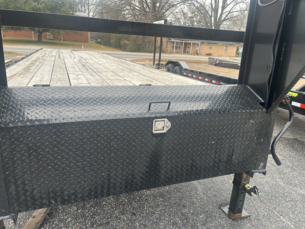 REPO 2024 East Texas Trailers 102 X 40 DECKOVER GOOSENECK Equipment