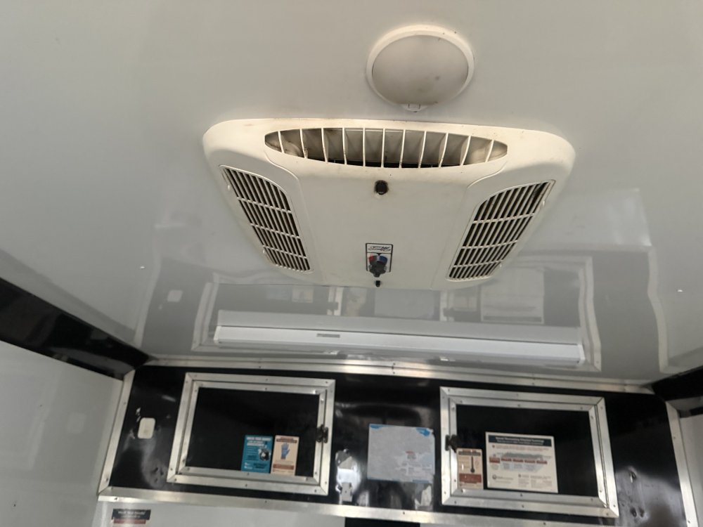 REPO 2022 Fast Cargo 8.5 X 16 CONCESSION Enclosed Cargo