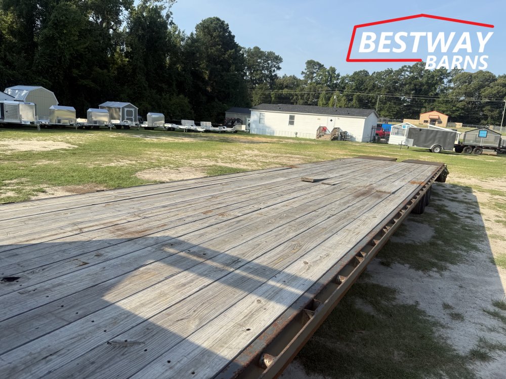 REPO 2023 East Texas 102 X 40 DECKOVER GOOSENECK Equipment
