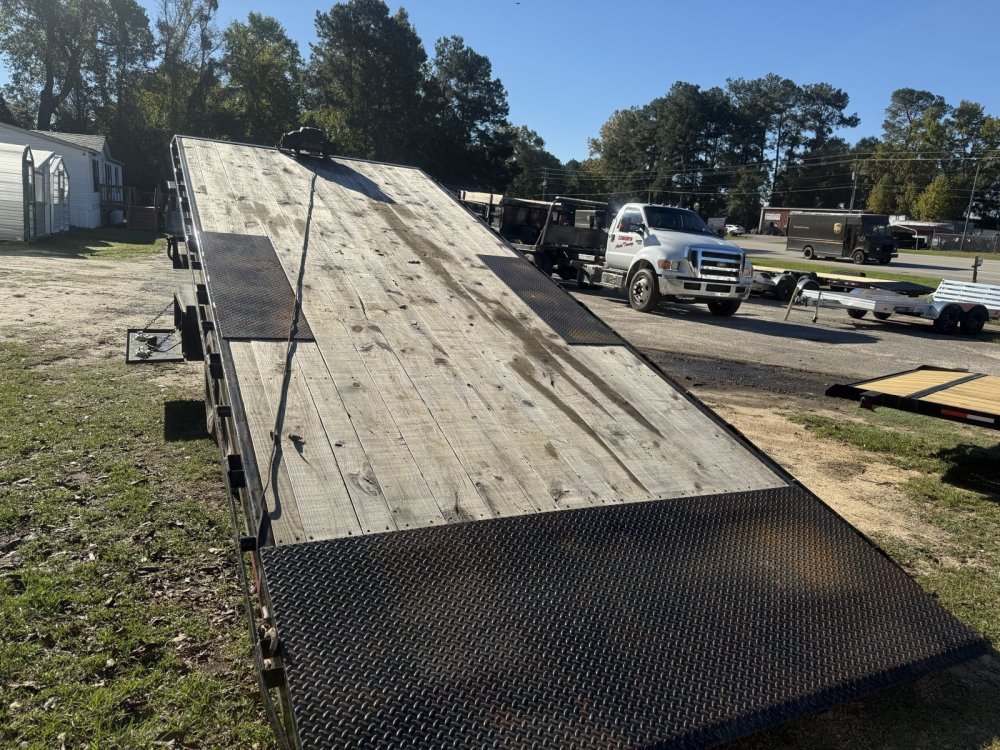 Used 2024 East Texas Trailers DECKOVER POWER TILT 14K Equipment