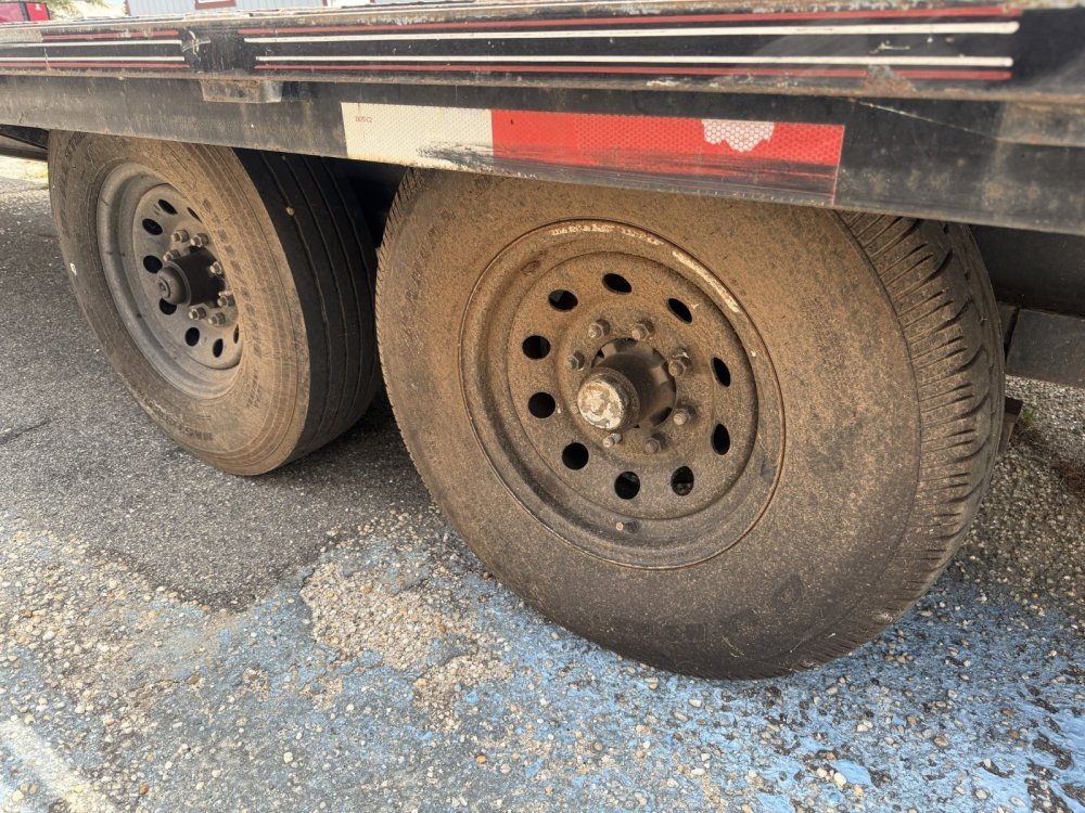 REPO 2022 MP Trailers 102X40 REPO GOOSENECK Equipment