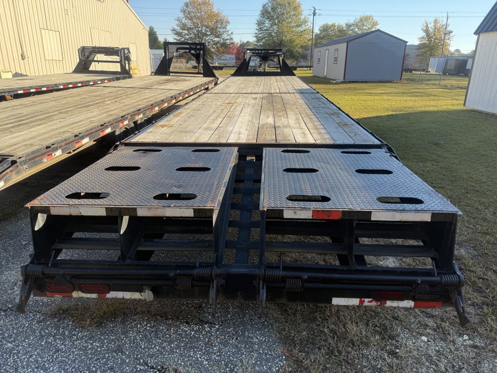 REPO 2023 Trailmaxx GOOSENECK Equipment