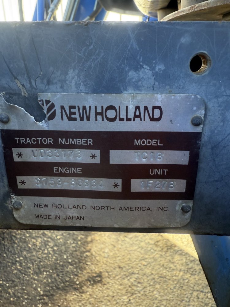 Used 2002 NEW HOLLAND TC18 TRACTOR W/ LOADER Equipment
