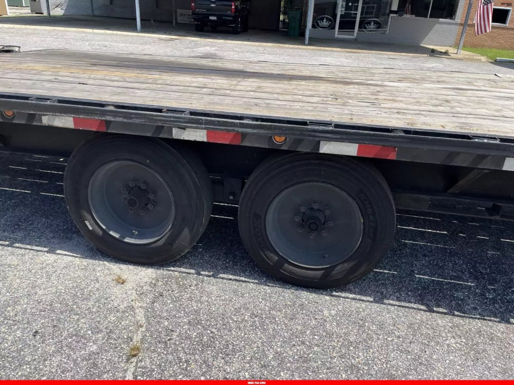REPO 2022 Load Trail REPO 102X40 REPO GOOSNECK FLATBED Equipment