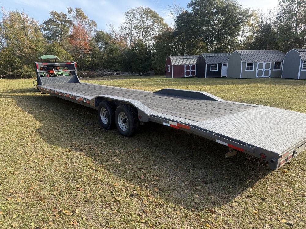 REPO 2024 East Texas Trailers 102 X 40 DOA GOOSENECK Car Hauler