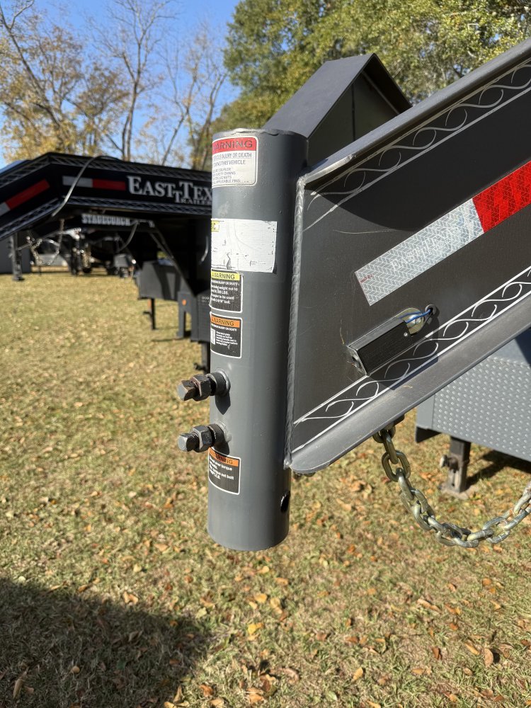 REPO 2024 East Texas Trailers 102 X 40 DOA GOOSENECK Car Hauler