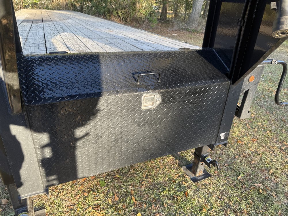 REPO 2025 East Texas Trailers 102 X 40 DECKOVER GOOSENECK Equipment