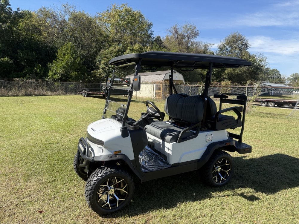 New 2026 Denago EV NOMAD XL WHITE Golf Cart