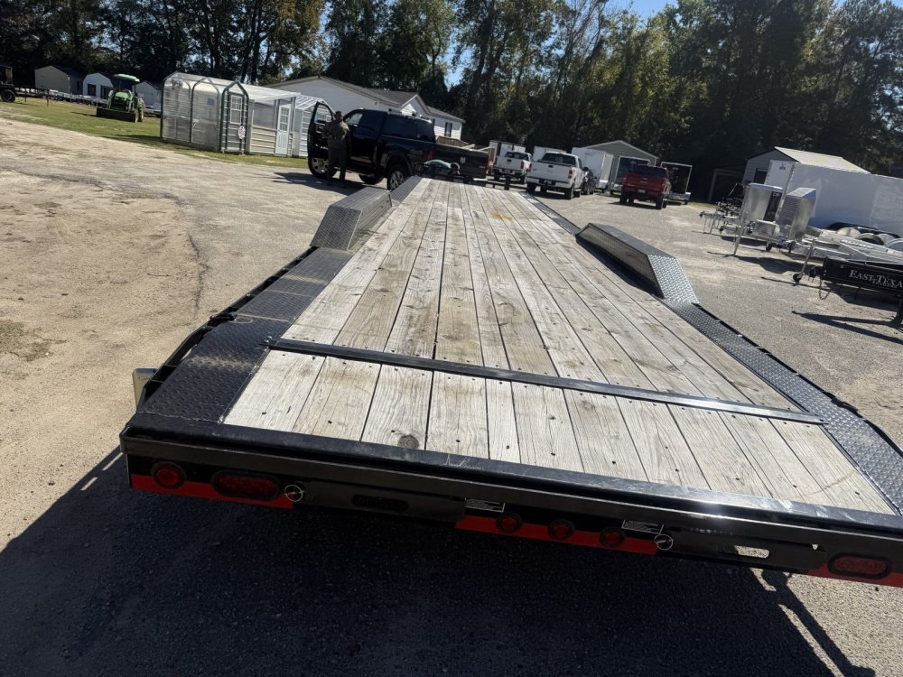REPO 2024 Load Trail 82" X 40' TRIPLE AXLE CAR HAULER Car Hauler