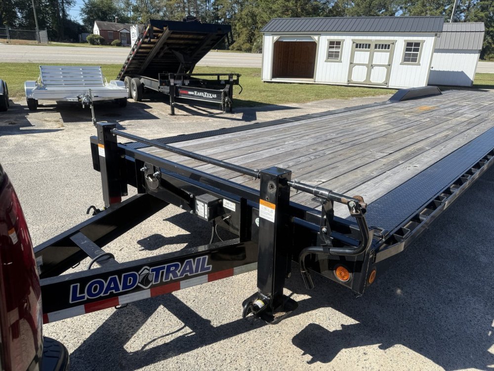 REPO 2024 Load Trail 82" X 40' TRIPLE AXLE CAR HAULER Car Hauler