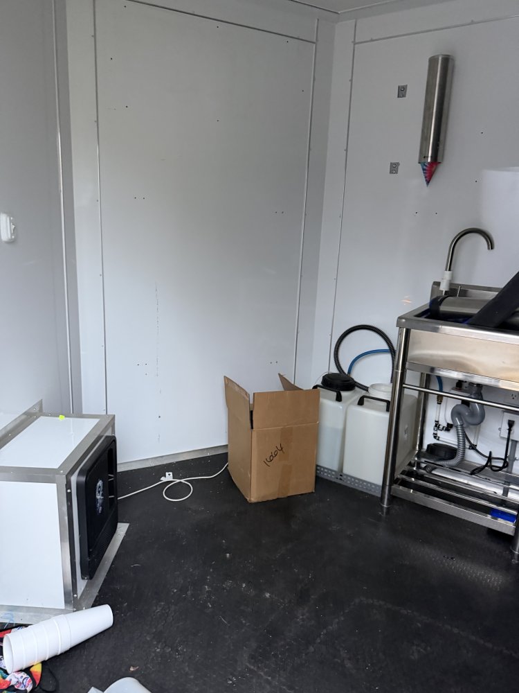 REPO 2024 SPARTAN CARGO 6X12 CONSESSION Enclosed Cargo