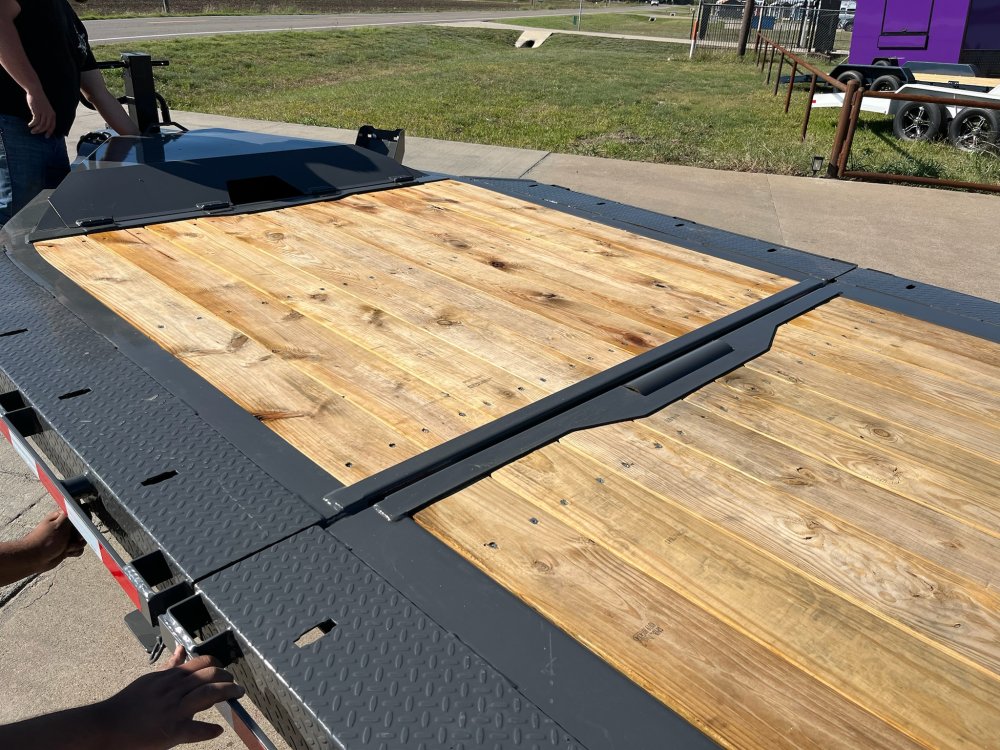 24'x102" BUCKSHOT Tilt Deck