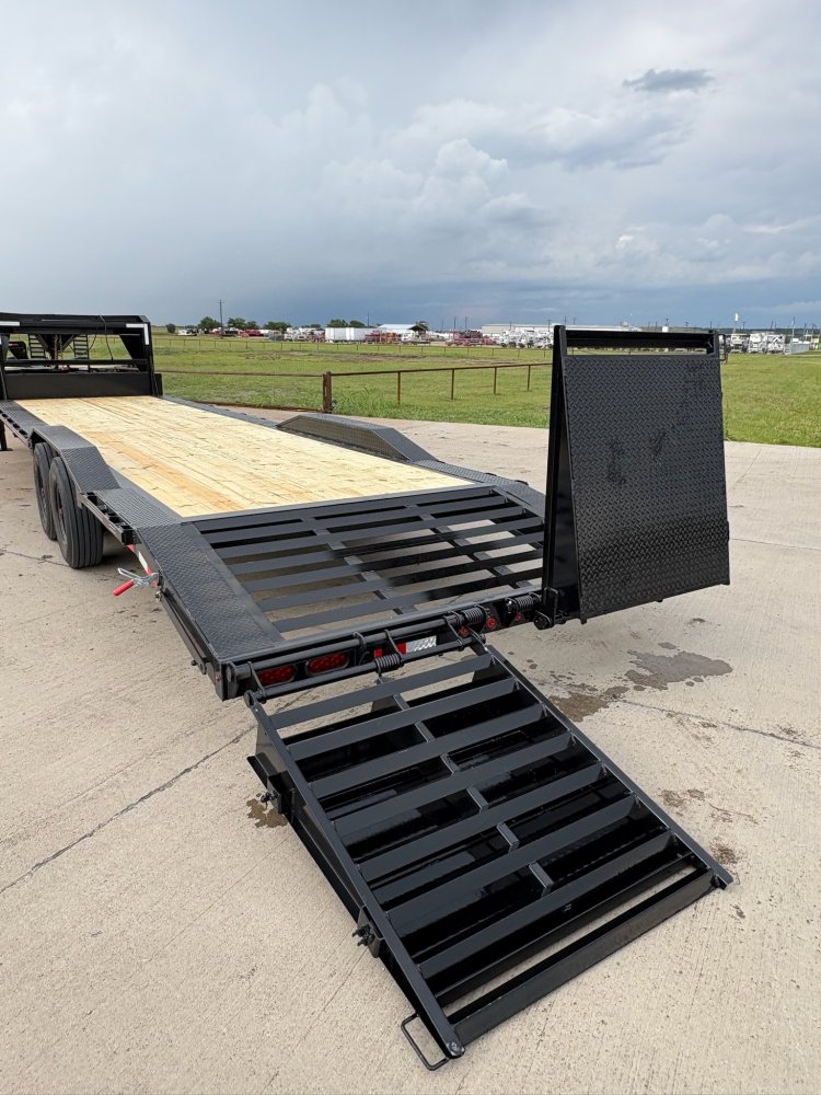 32'x102" Coffee Creek GN CarHauler