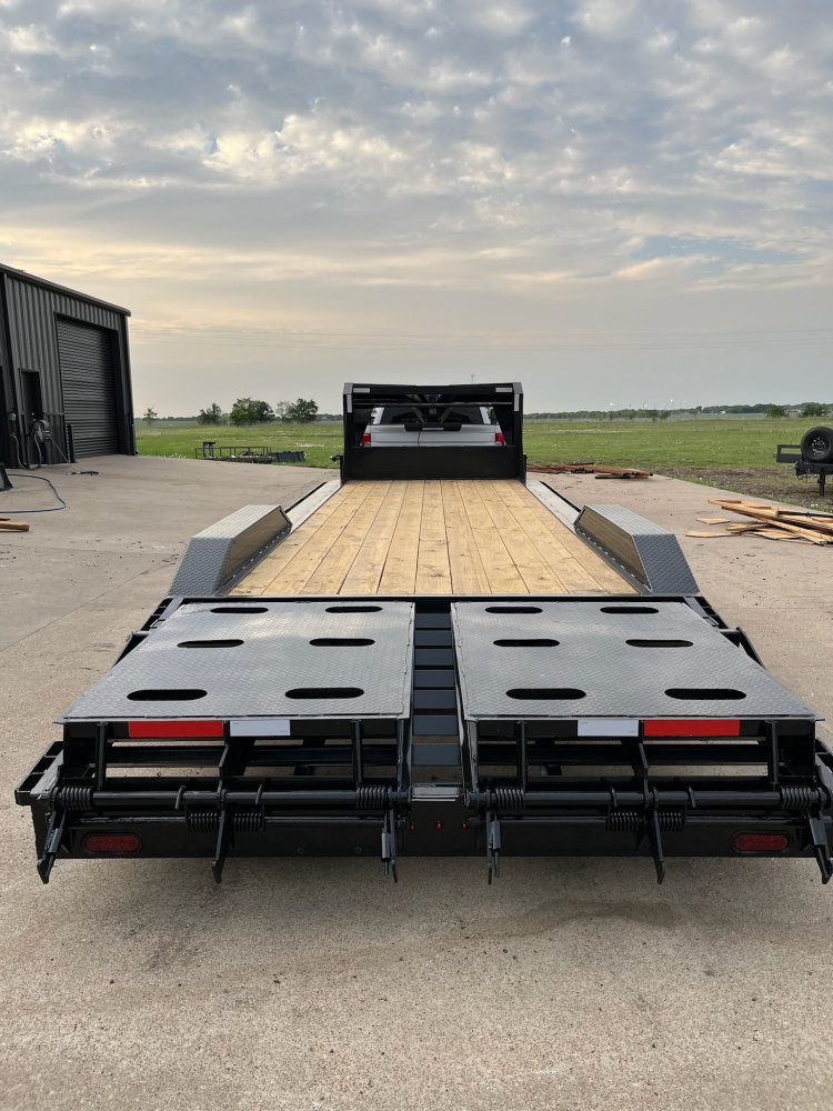 24'x102" JBA GN CarHauler