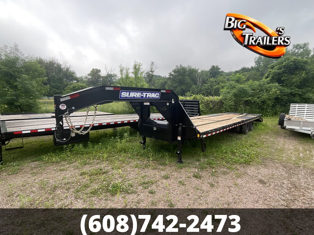 8.5'x30' Sure Trac Equipment