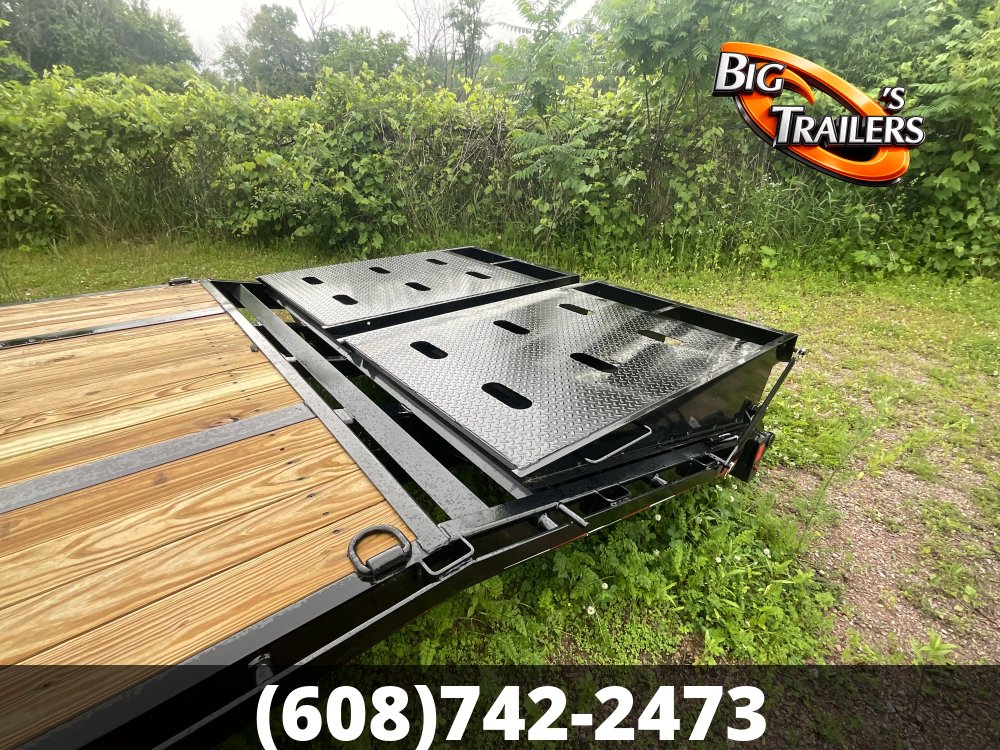 8.5'x32' Sure Trac Equipment
