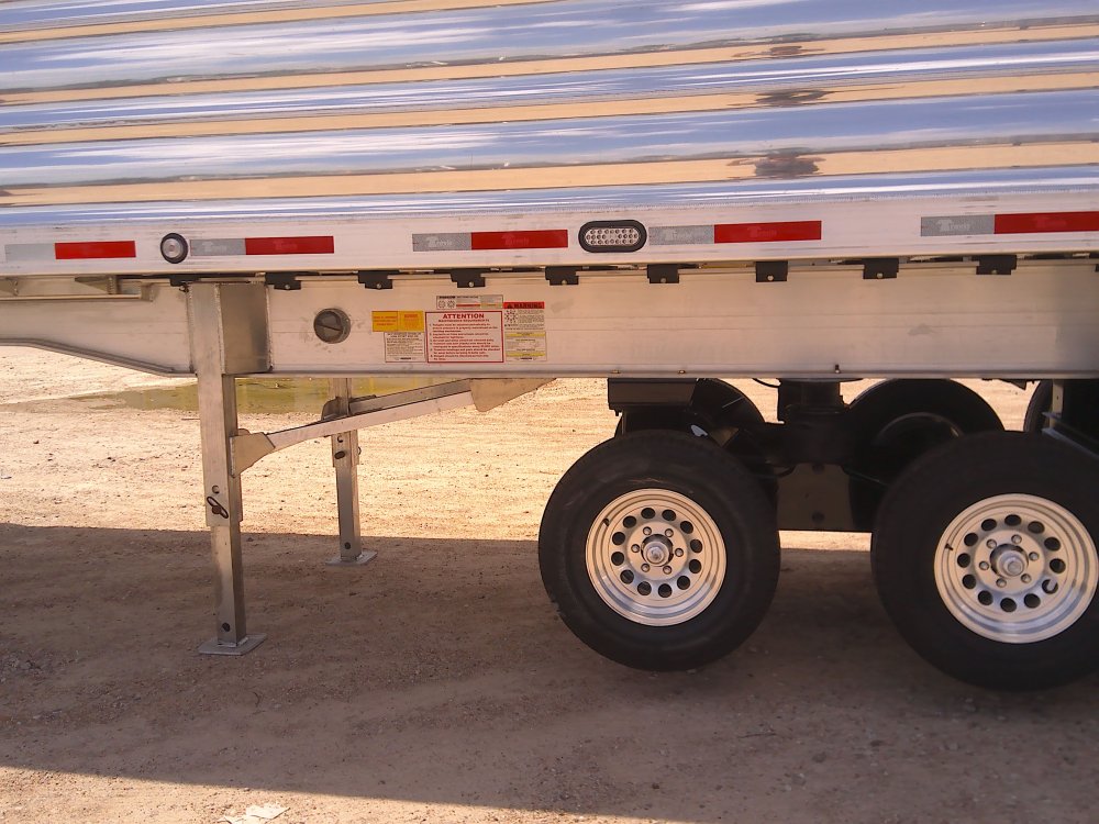2027 28' FT Quad Axle