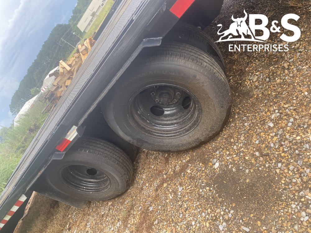 102"x40' NorStar Trailers Gooseneck