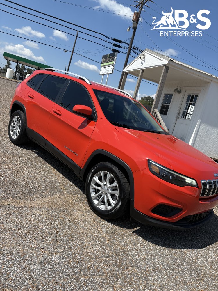 2021 Jeep CHEROKEE LATITUDE SUV
