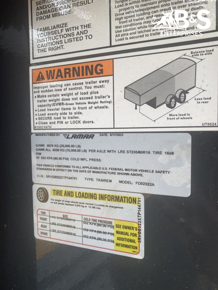102"x32' Lamar Trailers Gooseneck
