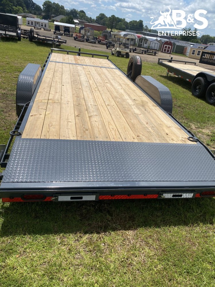 83"x24' Lamar Trailers Car Hauler