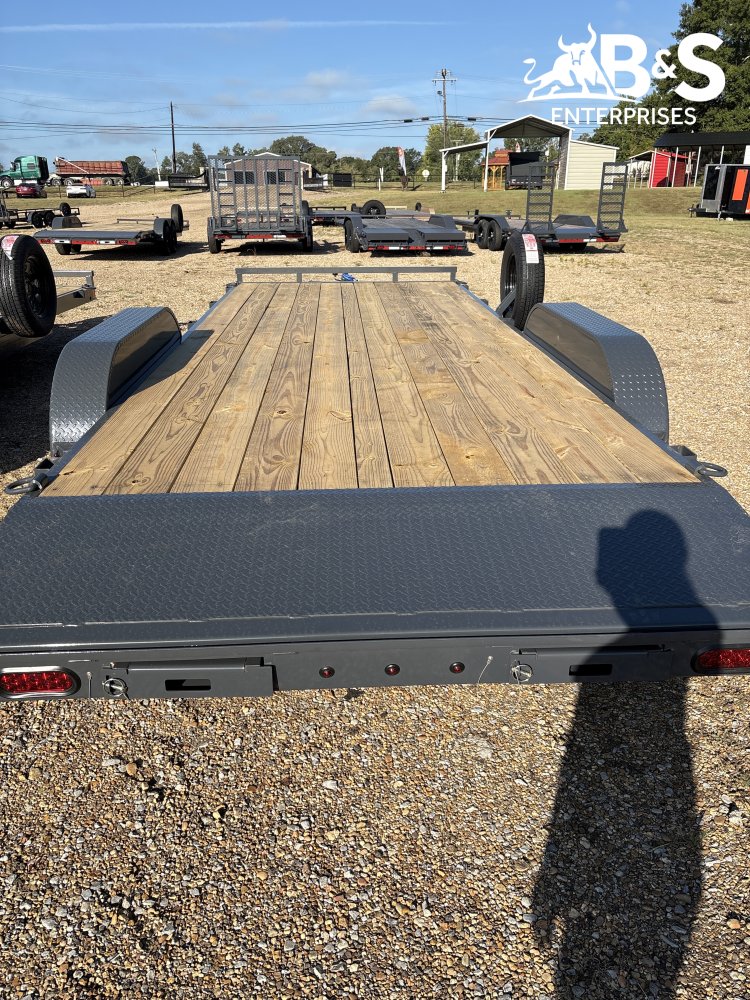 83"x20' Lamar Car Hauler