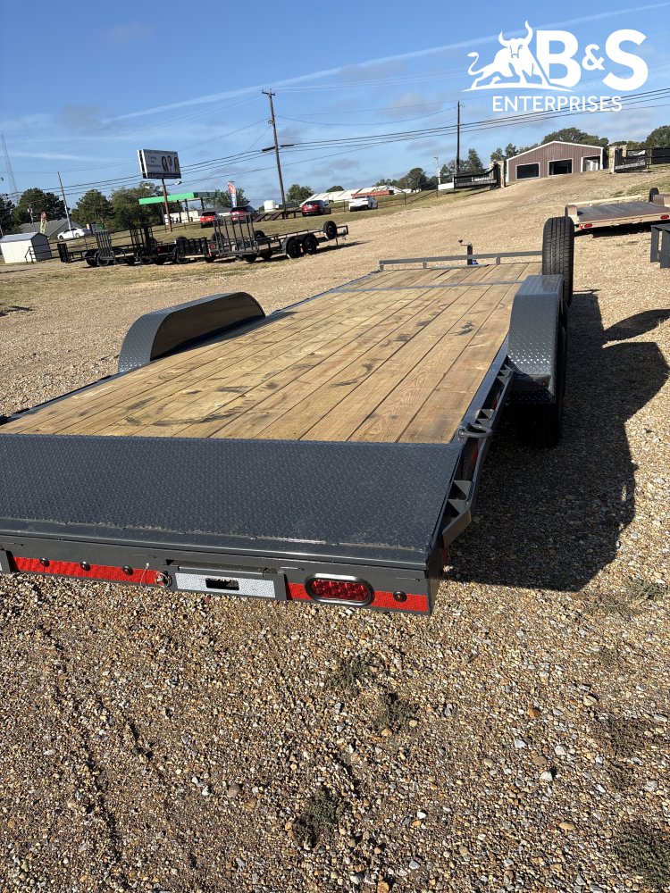 83"x24' Lamar Car Hauler