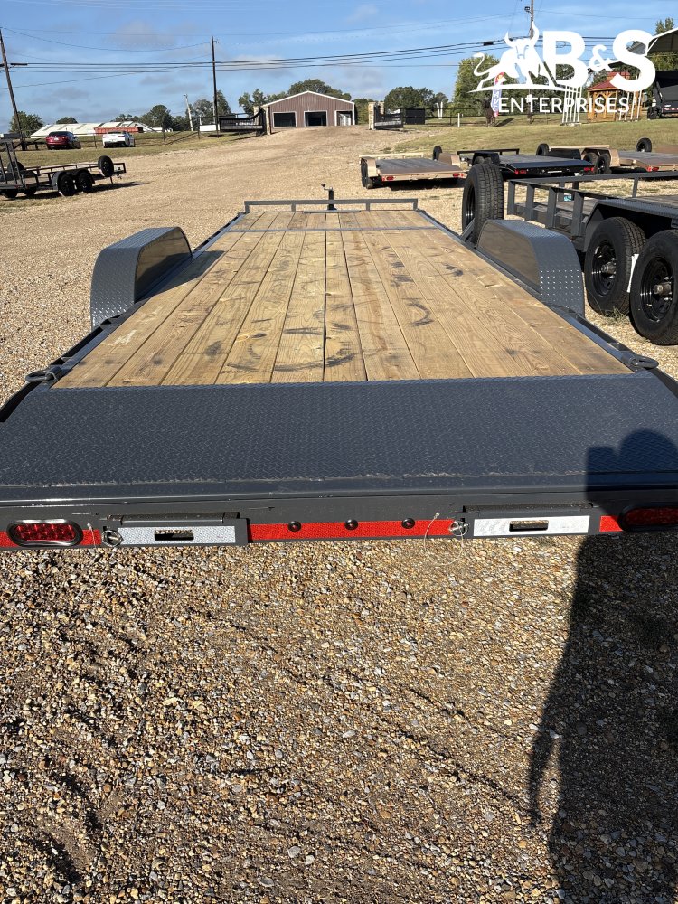 83"x24' Lamar Car Hauler