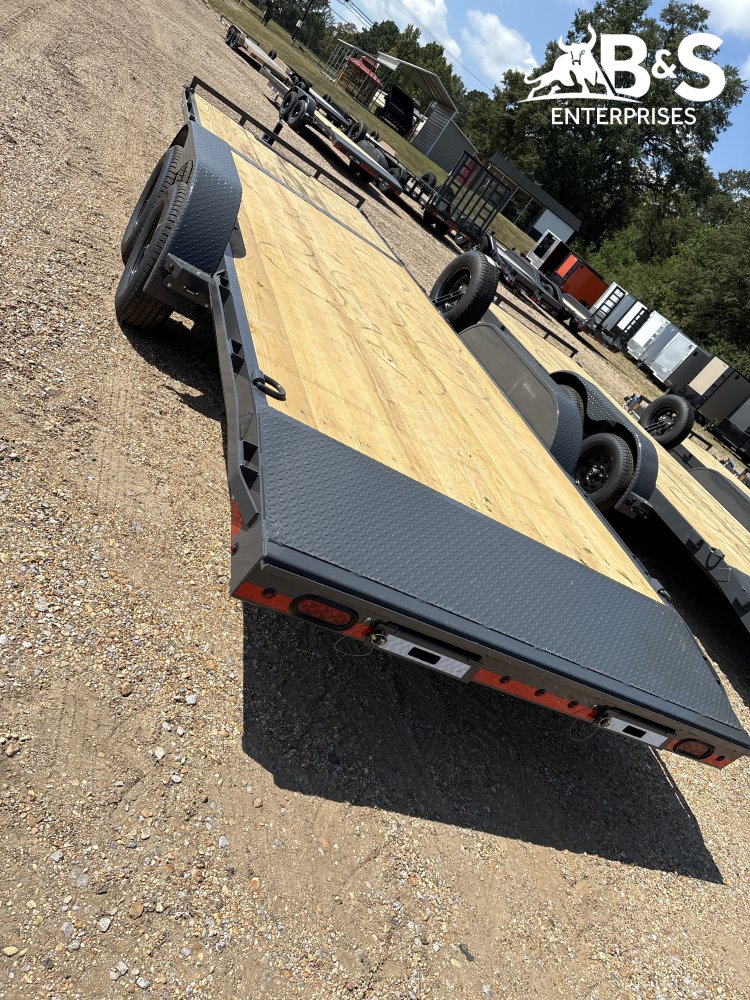 83"x24' Lamar Car Hauler
