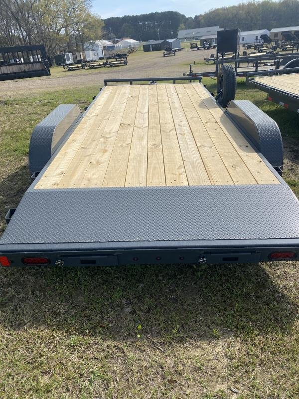2025 Lamar Trailers 83"X18 7k Car Hauler