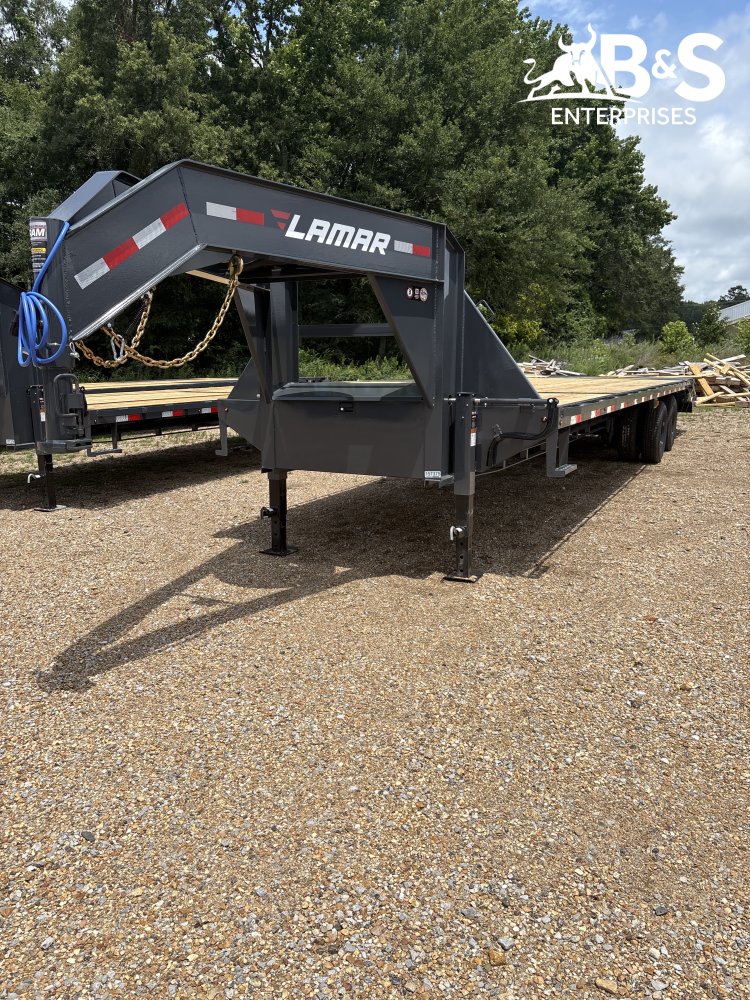 102'x32' Lamar Gooseneck