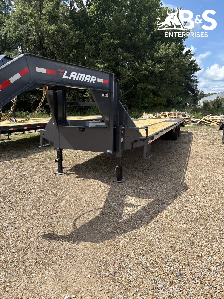 102'x36' Lamar Gooseneck