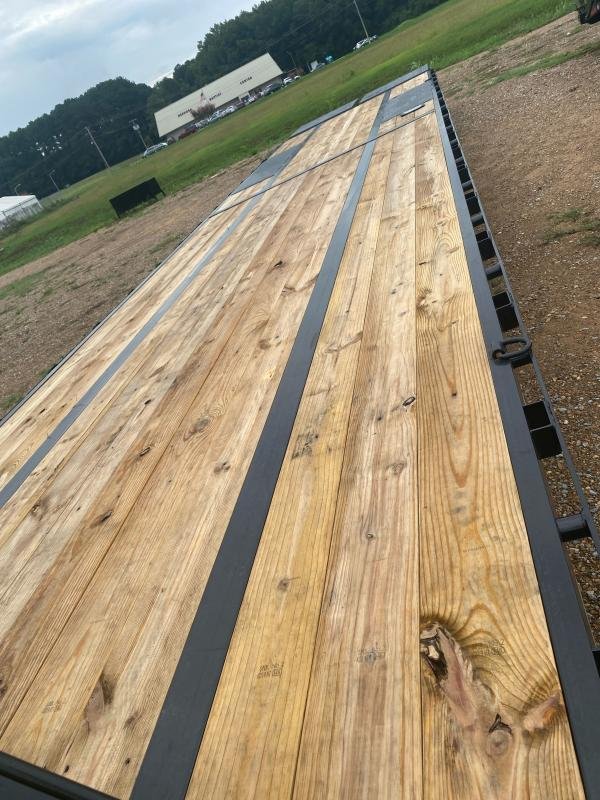 2024 RawMaxx 102"X36 G.N. 20K Flatbed Trailer