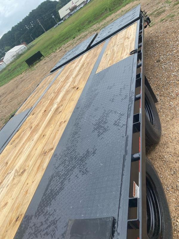 2024 RawMaxx 102"X36 G.N. 20K Flatbed Trailer