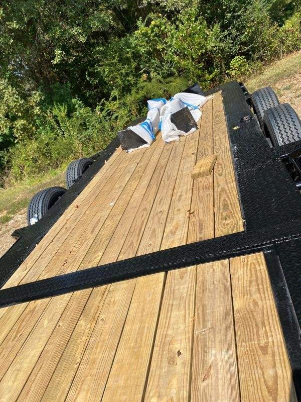 2024 Horizon Trailers 82"X26 G.N. 20K Tilt Trailer