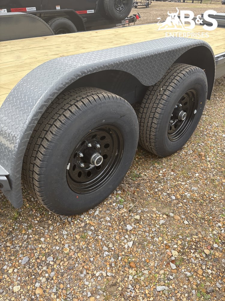 2026 Lamar 83X20 Car Hauler Equipment Trailer