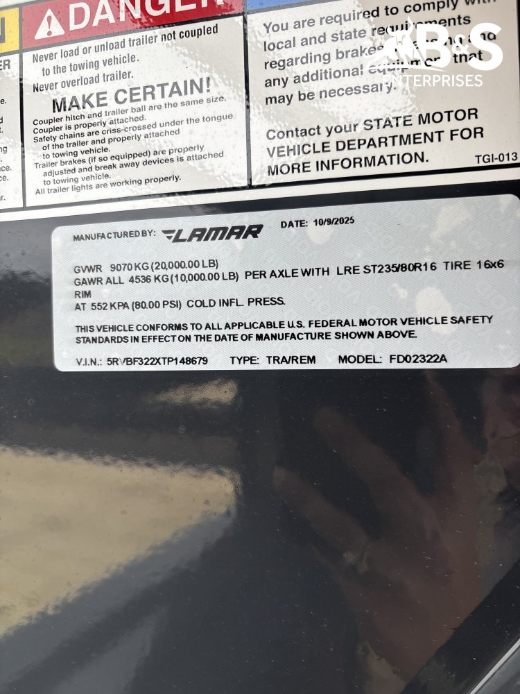 102"x32' Lamar Trailers Gooseneck