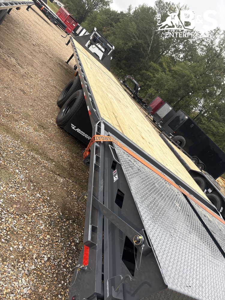 102"x36' Lamar Trailers Gooseneck