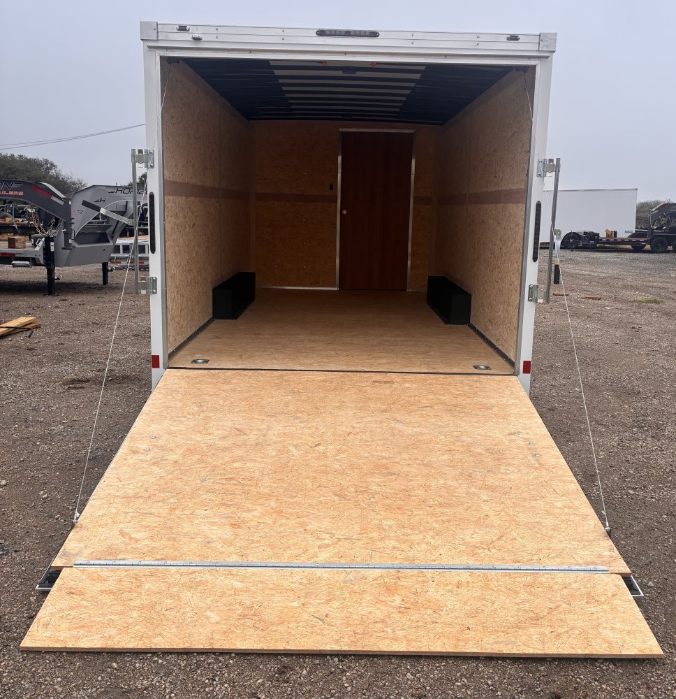 8.5'x24' Haulmark Enclosed Cargo
