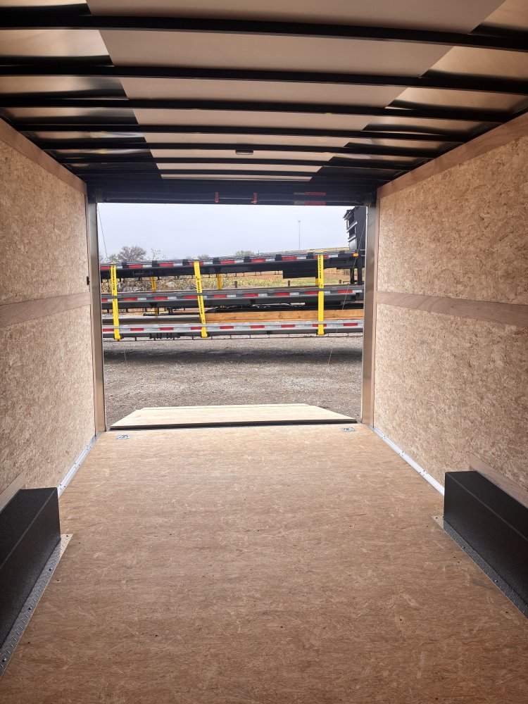 8.5'x24' Haulmark Enclosed Cargo