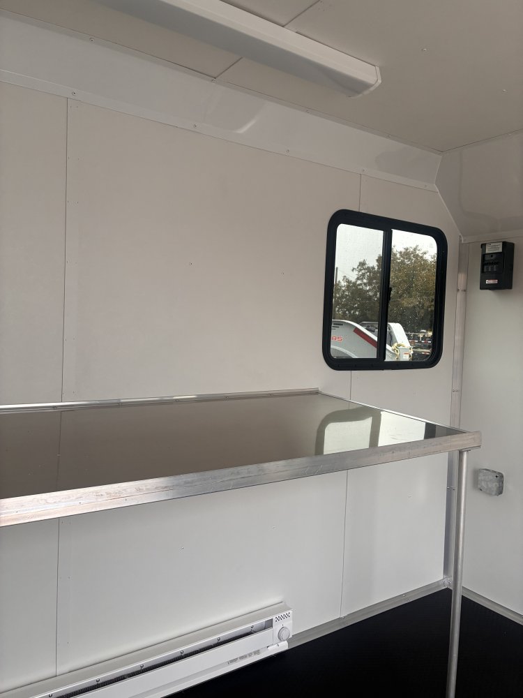 8.5'x24' Haulmark Enclosed Cargo